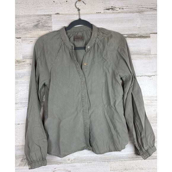 For The Republic Women’s XS Gray Green Long Sleeve Tencel Button-Up Blouse - Picture 1 of 4